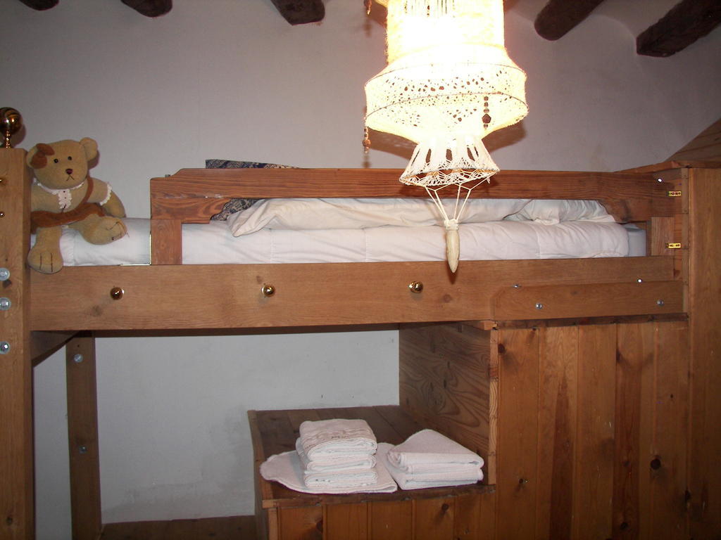Antigua Casa Catones Hotel อูเอสกา ภายนอก รูปภาพ