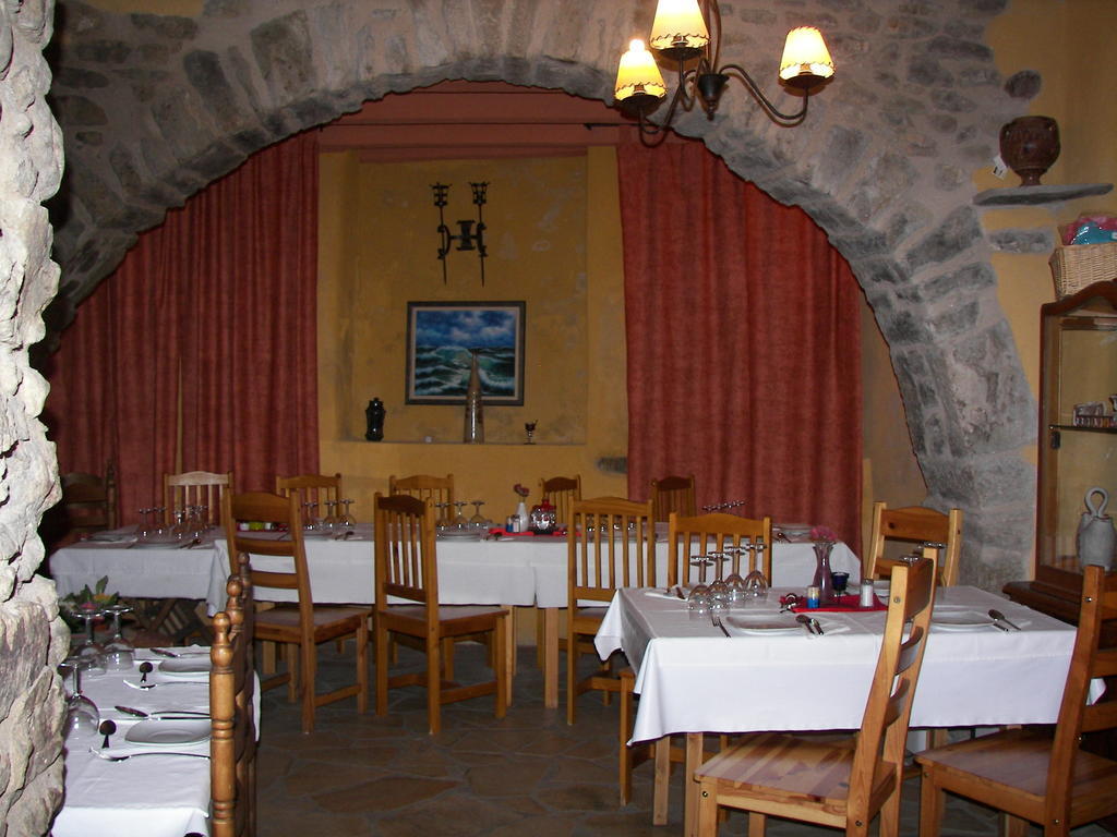 Antigua Casa Catones Hotel อูเอสกา ภายนอก รูปภาพ